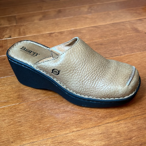 Born Tan Leather Clogs Size 6 - Picture 7 of 9